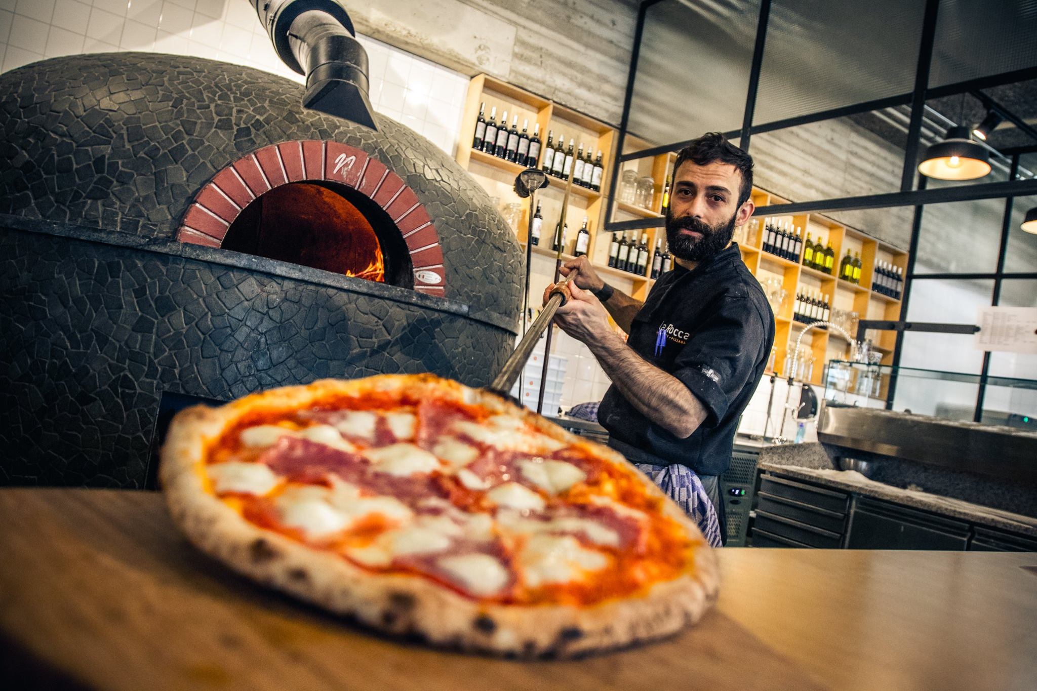 Döner Und Pizza Station Bensheim 2 Pizzabar La Rocca in Arnhem - Eet.nu