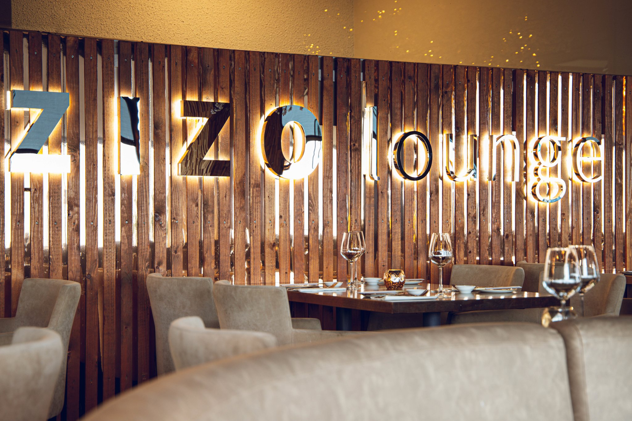 ZIZO Lounge